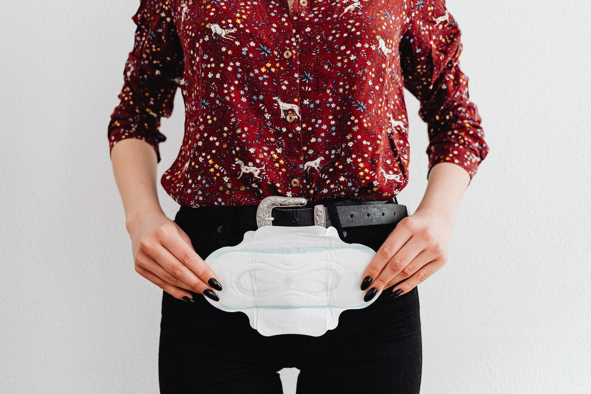 Culottes menstruelles absorbantes vs serviettes hygiéniques